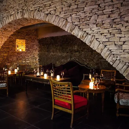 C Spacieuses Szálloda