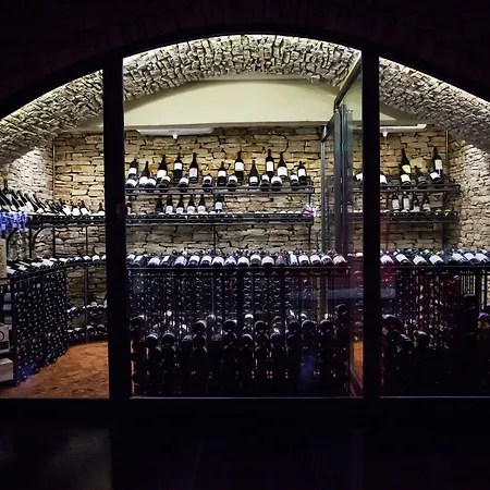 C Spacieuses Szálloda