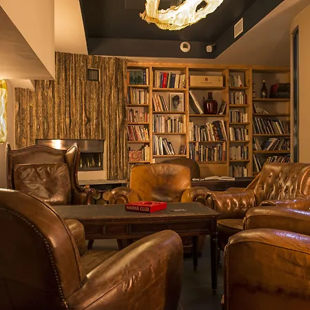 C Spacieuses Hotel Nimes