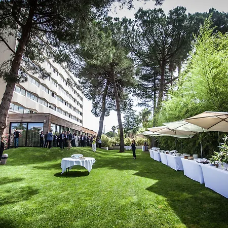 C Spacieuses Hotel 4*