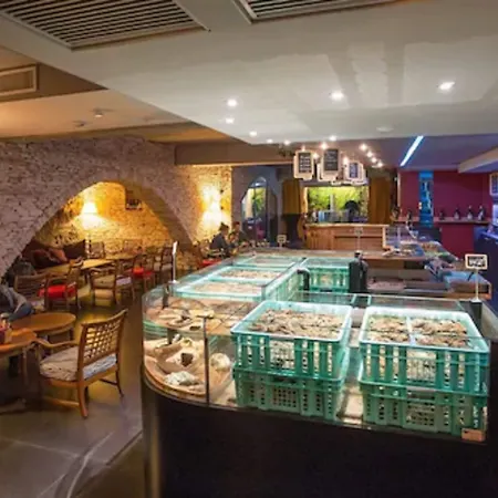 C Spacieuses Hotel Nimes