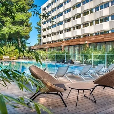 C Spacieuses Hotel 4*