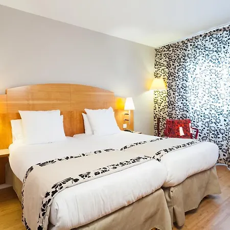 C Spacieuses Szálloda 4*