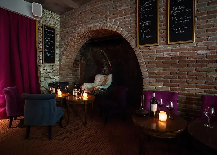 C Spacieuses Szálloda 4*