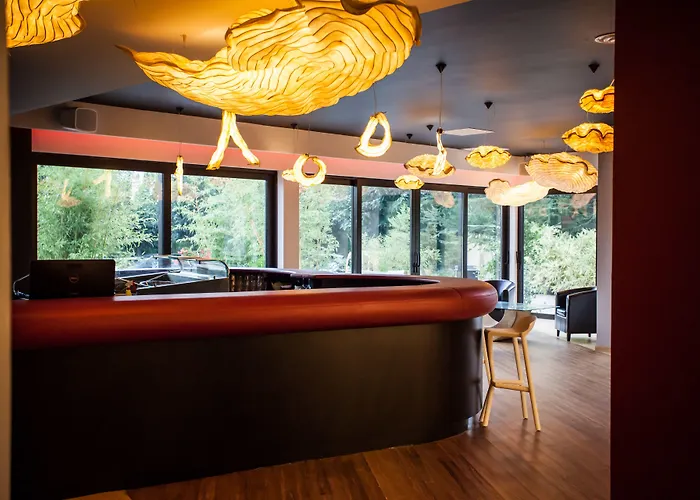 Hotel C Spacieuses Nimes