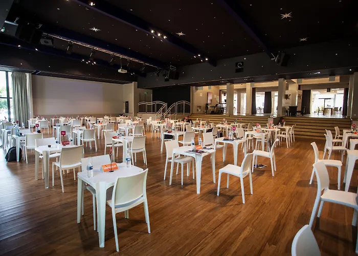 Hotel C Spacieuses Nimes