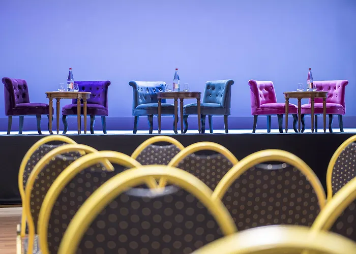 Hotel C Spacieuses Nimes