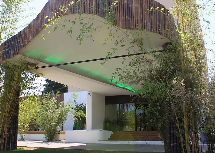 C Spacieuses Hotel 4*